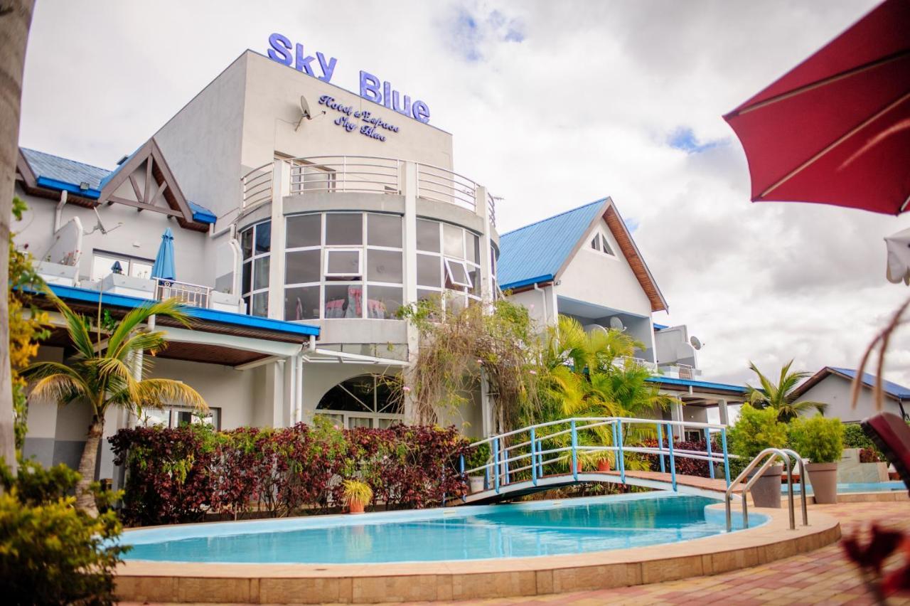 Hotel Sky Blue Mada Alasora Kültér fotó