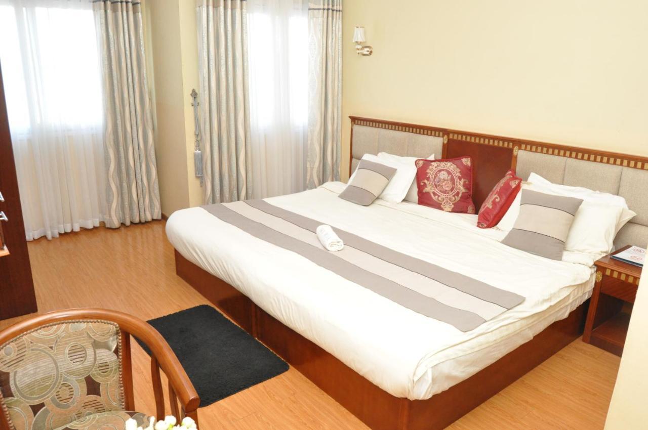 Hotel Sky Blue Mada Alasora Kültér fotó