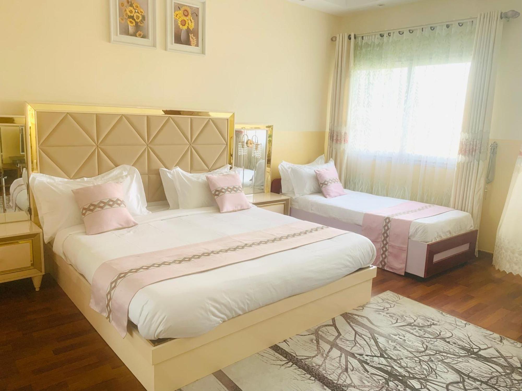 Hotel Sky Blue Mada Alasora Kültér fotó